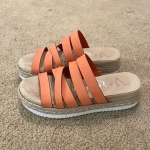 Very G Sandals size 6